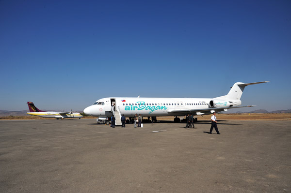 Air Bagan Fokker 100 at Heho Airport as the Air Mandalay ATR arrives