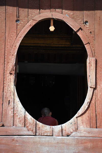 Oval window of Shwe Yan Pyay