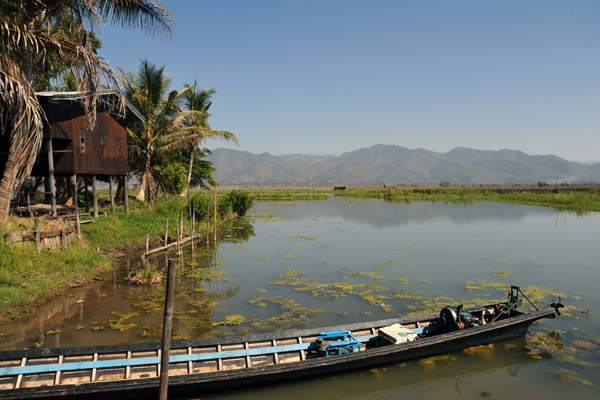 Inle Lake, Jumping Cat Monastery