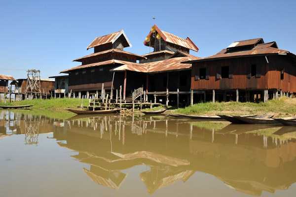 Ngaphechaung Monastery, Inle Lake