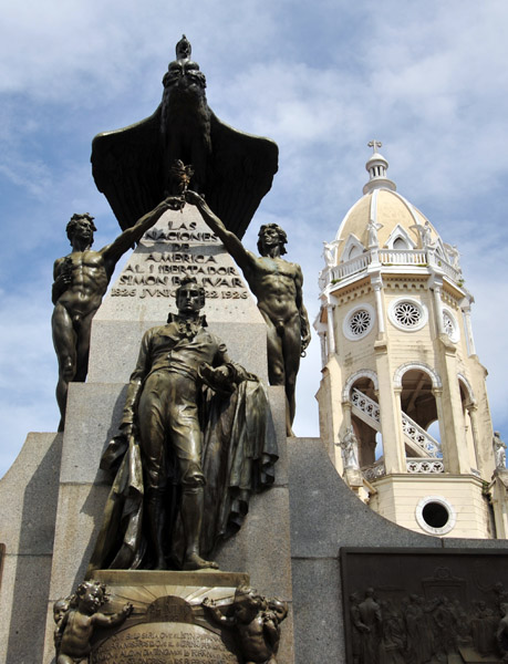 Bolivar Monument, Plaza Boliva