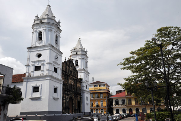 Panama Cathedral, Plaza Independencia