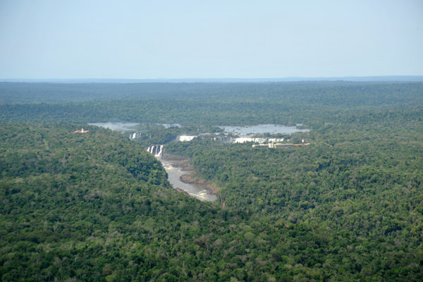 Iguau Falls come into sight