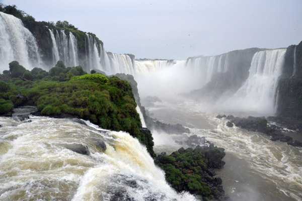 Devils Throat, Iguau Falls