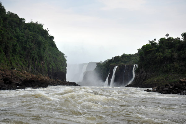 Heading up the river towards Iguau Falls