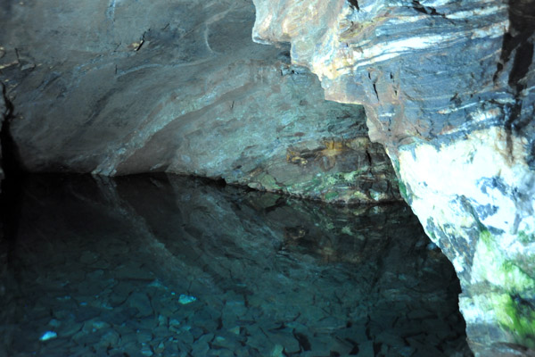 Underground lake, Minas da Passagem