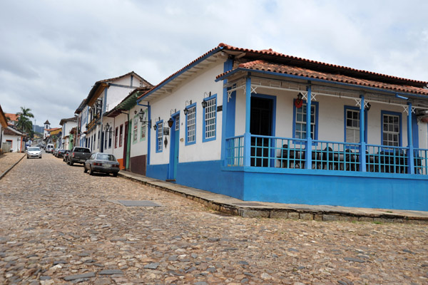 Rua Dom Silvrio, one of the cobblestone streets of Mariana