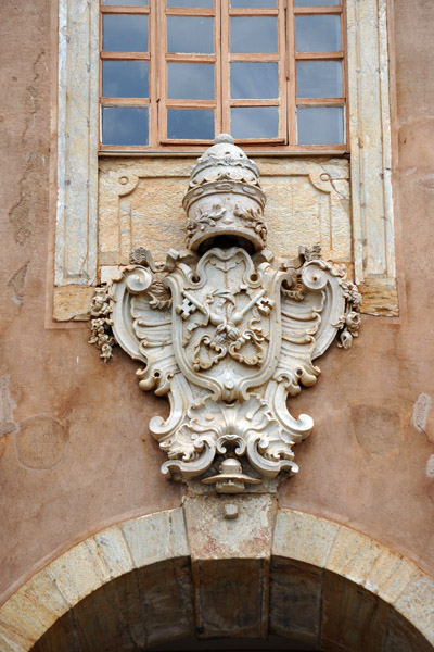 Coat of Arms of St. Peter, Igreja de São Pedro dos Clérigos, Mariana