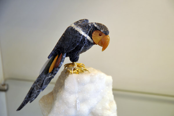 Parrot carved from semi-precious stones, Ouro Preto