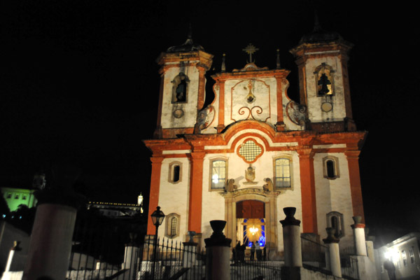 Igreja Matriz de Nossa Senhora da Conceio, Ouro Preto at night