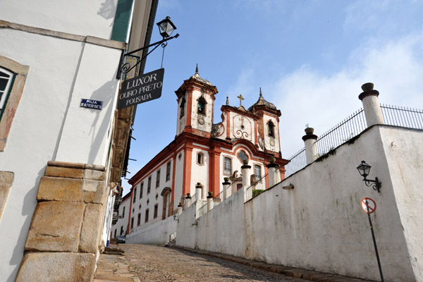 Corner of the guesthouse, Rua Dr. Albredo Baeta & Rua da Conceio