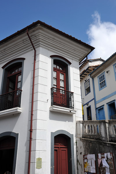 Ouro Preto's Flatiron Building, Rua So Jos