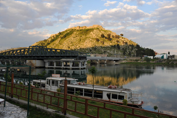 Rofaza Castle from the new Shkodr Bridge