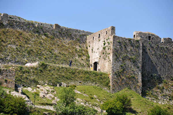 Main gate to Rozafa Castle