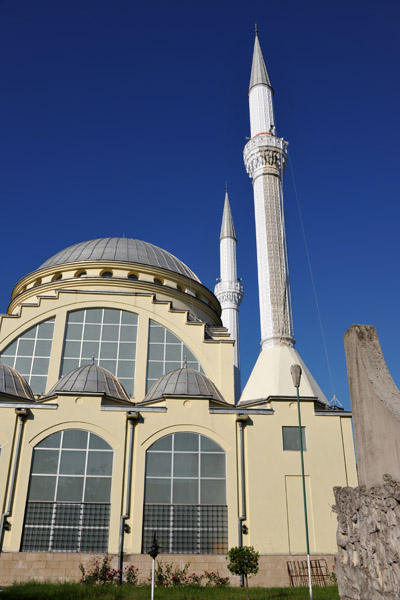 Xhamia (Mosque) Ebu-Bekr