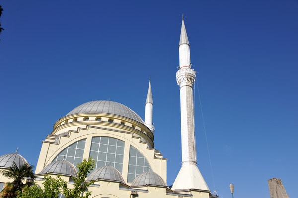 Xhamia (Mosque) Ebu-Bekr