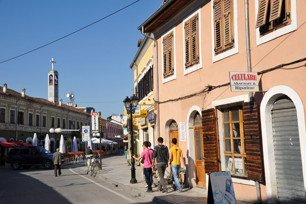 Rruga Kol Idromeno and the pedestrian zone