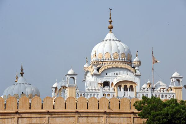 When I was in Lahore, the Samadhi of Ranjit Singh was not open to visitors