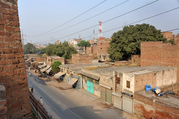 Fort Road (east side), Lahore