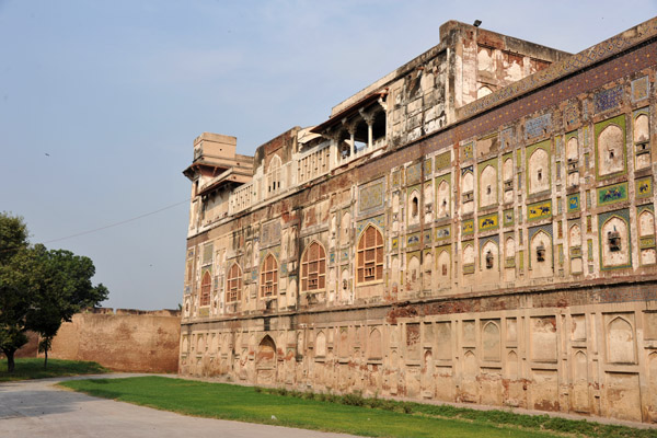 The Pictured Wall, Lahore Fort - 450m x 17m