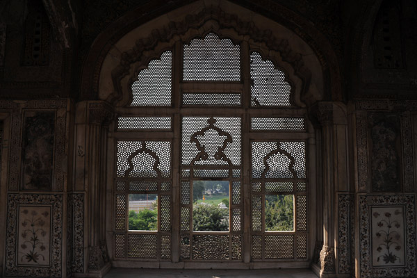 Carved Marble Screen, Shish Mahal