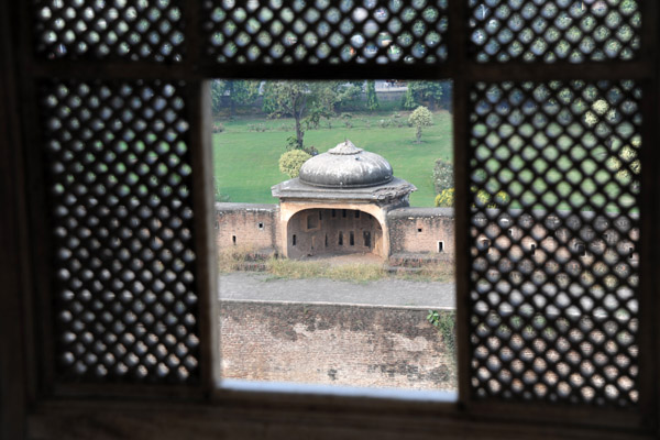Window overlooking the northern wall, Lahore Fort