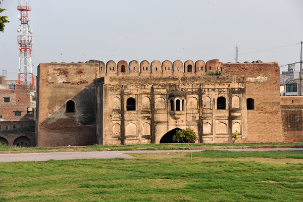 The eastern gate of Lahore Fort, Maseeti Gate, now closed