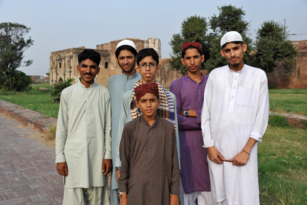 Family of Pakistani tourists, Lahore Fort