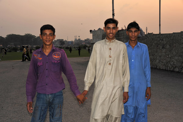 Young Pakistanis enjoying an evening out, Iqbal Park, Lahore