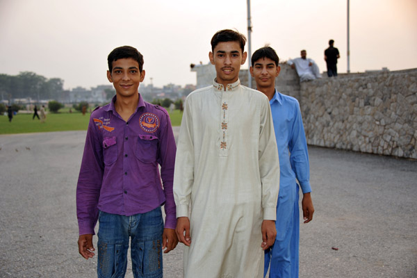Young Pakistanis enjoying an evening out, Iqbal Park, Lahore