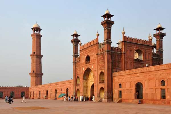 The main entrance to Badshahi Mosque seen from the courtyard