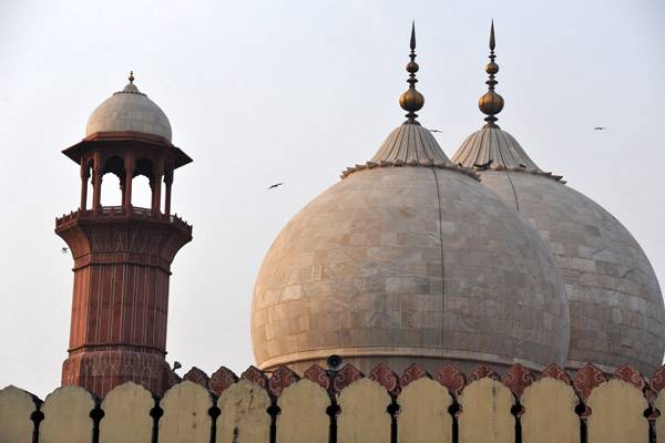 Domes of the main prayer hall, Badshahi Mosque