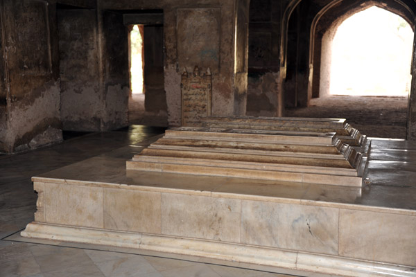 Cenotaph of Noor Jahan - the actual body is interred on a lower level