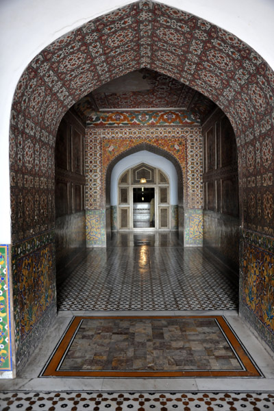 Passageway leading to the interior of the tomb