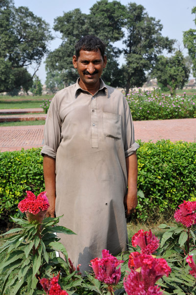 Pakistani man at Jahangir's Tomb