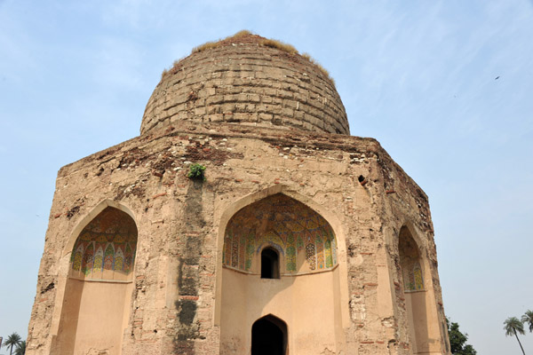 Octagonal-shaped Tomb of Asif Khan