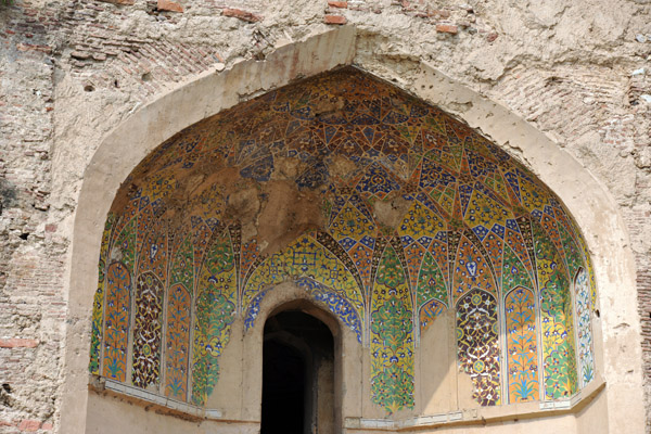 Iwan of the Tomb of Asif Khan with kashi tile work