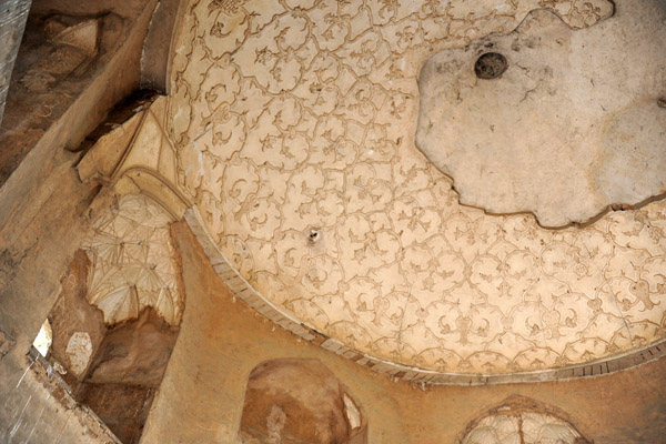 Dome of the Tomb of Asif Khan