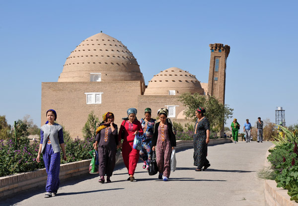 Most of the visitors to Konye-Urgench are from Turkmenistan. There were very few international tourists