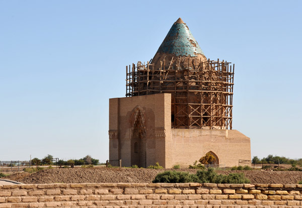 Soltan Tekesh Mausoleum, 12th C.