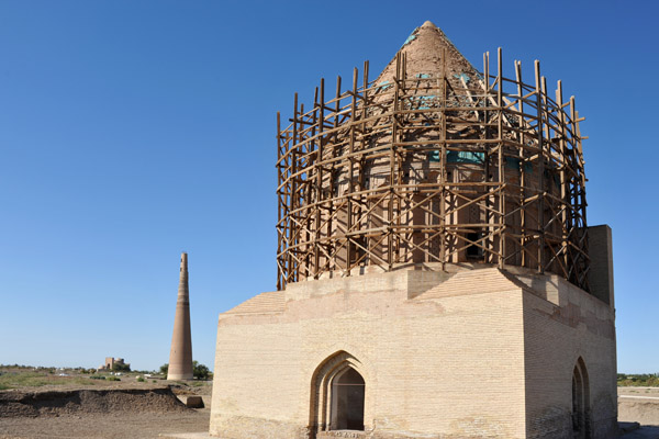 Sultan Tekesh Mausoleum with the distant Gutlug Timur Minaret