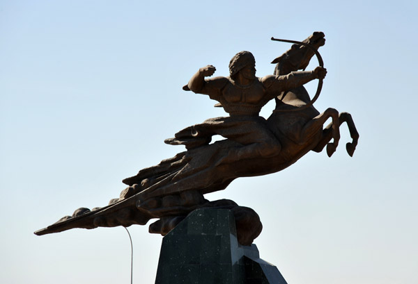 Statue of a mounted archer opposite the Ruyýet Palace, Daşoguz