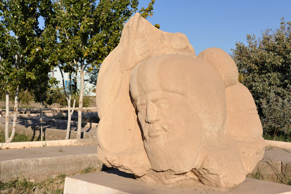 Stone sculpture, Daşoguz Park