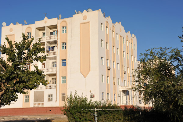 Apartments along Turkmenbashy Bouldvard, Dashoguz