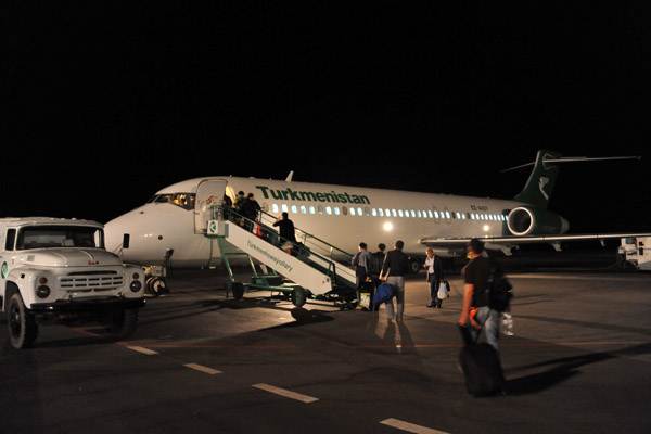 Turkmenistan Airways Boeing 717 (EZ-A107) at Dashoguz Airport