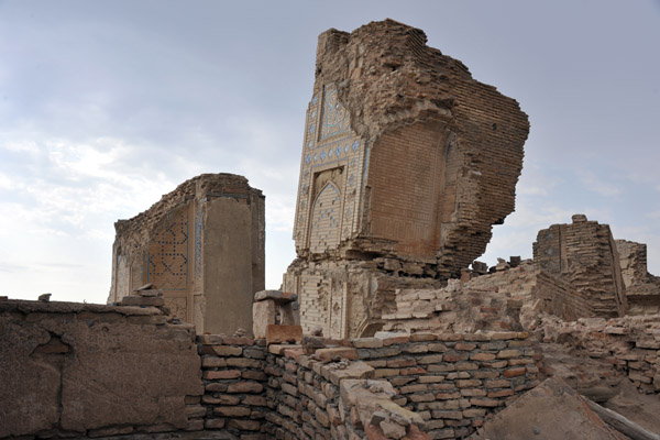The Mosque of Seyitjemaleddin was built on the ruins of the ancient Parthian fortress