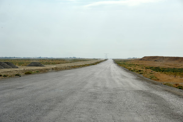 The desolate road between Ashgabat and Mary