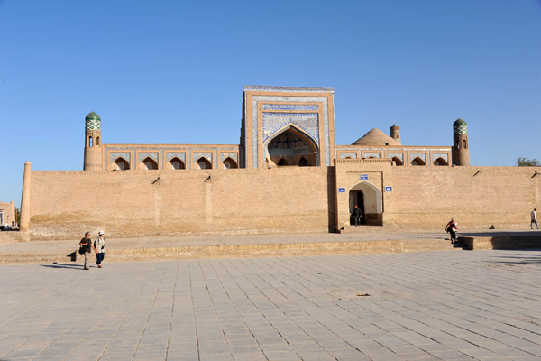 Mohammed Rakhim Khan Medrassa - Museum of History
