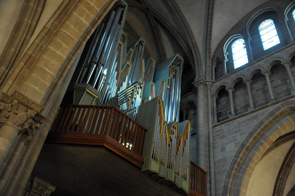 Organ of the Cathedral of St. Peter, installed in 1965 in 17th C. style