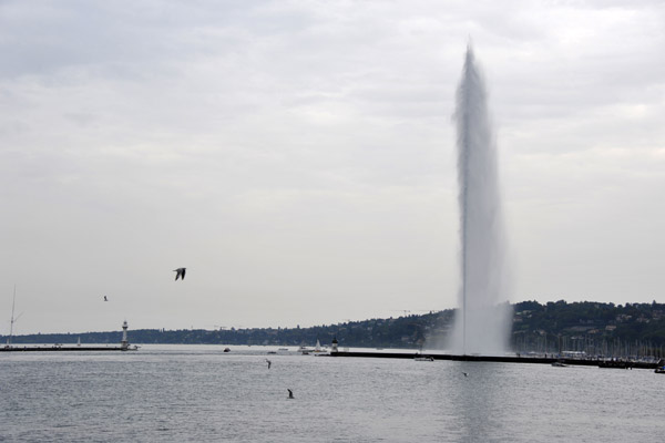 Jet d'Eau, the Geneva Water Fountain, installed in 1951